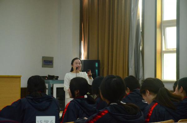 04031ѧҼСˮרϵչʦԼϵпγ̻-2_.jpg